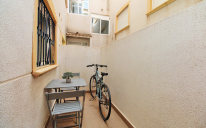 Revente - Appartement -
Punta Prima