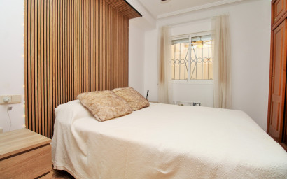 Revente - Appartement -
Punta Prima