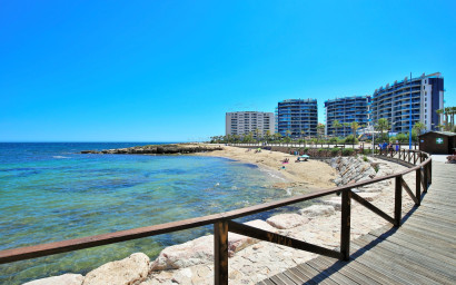 Revente - Appartement -
Punta Prima