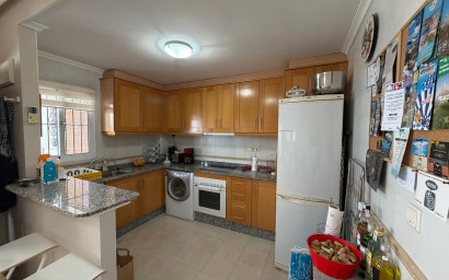 Revente - Appartement -
Jacarilla - Inland