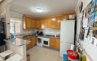 Revente - Appartement -
Jacarilla - Inland