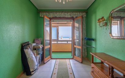 Herverkoop - Herenhuis -
Torrevieja - Cabo Cervera