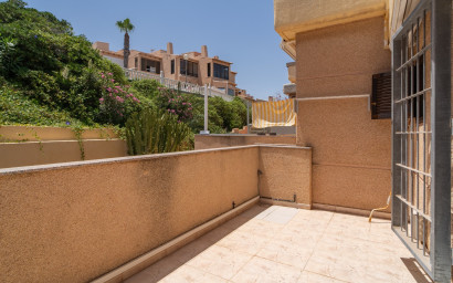 Herverkoop - Herenhuis -
Torrevieja - Cabo Cervera