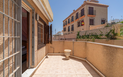 Herverkoop - Herenhuis -
Torrevieja - Cabo Cervera