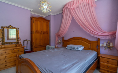 Herverkoop - Herenhuis -
Torrevieja - Cabo Cervera