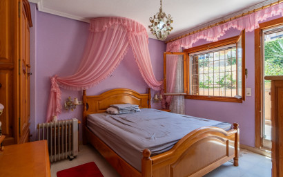 Herverkoop - Herenhuis -
Torrevieja - Cabo Cervera