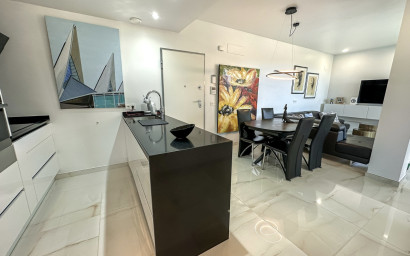 Revente - Penthouse -
Torrevieja - AMANECER