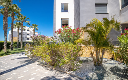 Revente - Penthouse -
Torrevieja - AMANECER