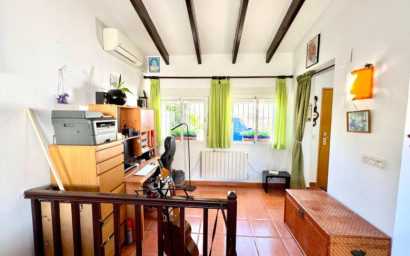 Herverkoop - Herenhuis -
Moraira - Costa Blanca