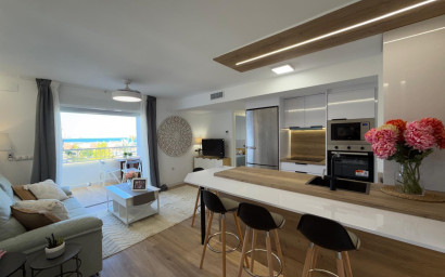 Revente - Appartement -
Torrevieja - Punta Prima