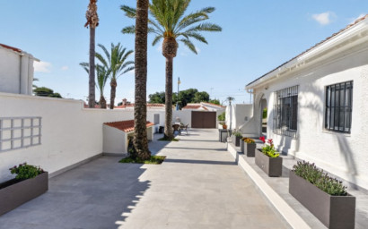 Revente - Villa -
Torrevieja - Costa Blanca