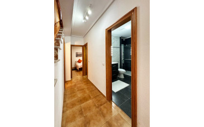 Revente - Maison mitoyenne -
Orihuela Costa - Costa Blanca