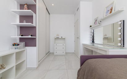 Herverkoop - Herenhuis -
Villamartín - Costa Blanca