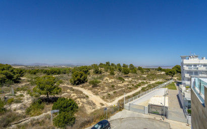 Herverkoop - Herenhuis -
Villamartín - Costa Blanca