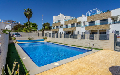 Herverkoop - Herenhuis -
Villamartín - Costa Blanca