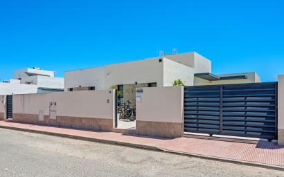 Resale - Finca - Country Property -
Daya Nueva - Costa Blanca