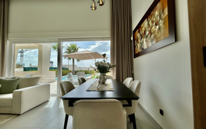 Herverkoop - Villa -
Algorfa