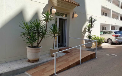 Resale - Apartment -
Villamartín - Costa Blanca