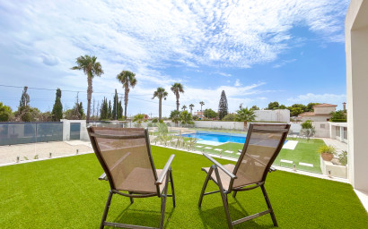 Resale - Villa -
Los Montesinos