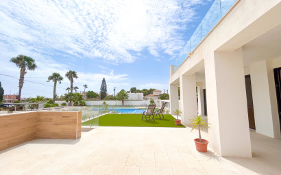 Resale - Villa -
Los Montesinos