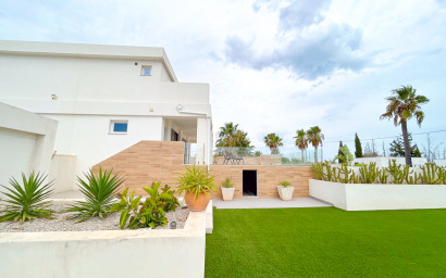 Resale - Villa -
Los Montesinos
