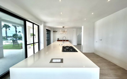Resale - Villa -
Los Montesinos