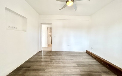 Resale - Villa -
Los Montesinos