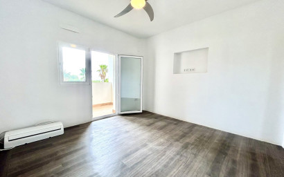 Resale - Villa -
Los Montesinos