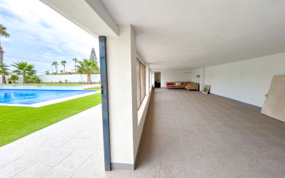 Resale - Villa -
Los Montesinos