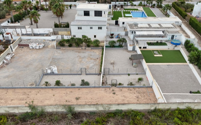 Resale - Villa -
Los Montesinos
