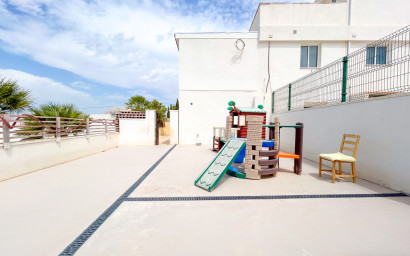 Resale - Villa -
Los Montesinos