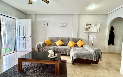 Resale - Townhouse -
La Zenia