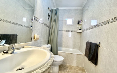 Resale - Townhouse -
La Zenia