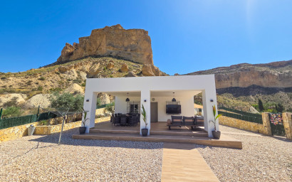 Revente - Villa -
Crevillente - Inland