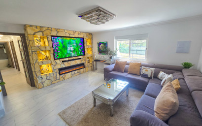 Revente - Villa -
Crevillente - Inland