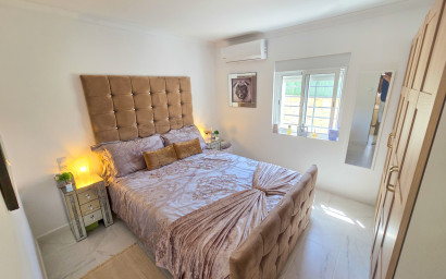 Revente - Villa -
Crevillente - Inland