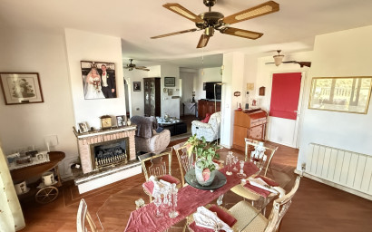 Resale - Villa -
Villamartín