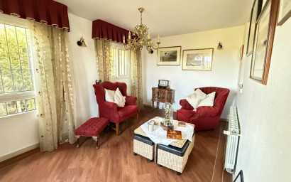 Resale - Villa -
Villamartín