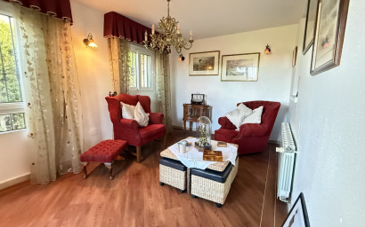 Resale - Villa -
Villamartín