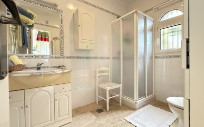 Resale - Villa -
Villamartín