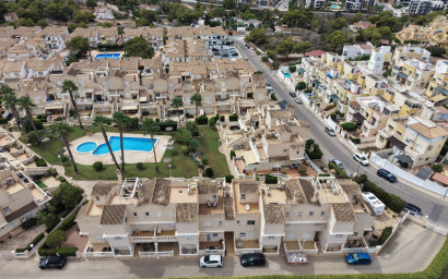 Herverkoop - Herenhuis -
Orihuela Costa - Los Altos