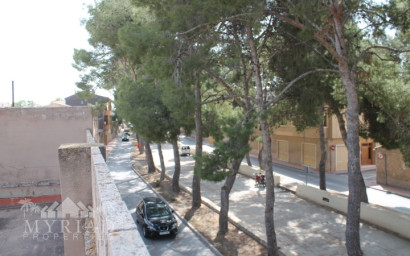 Revente - Maison mitoyenne -
Pinoso - calle lepanto