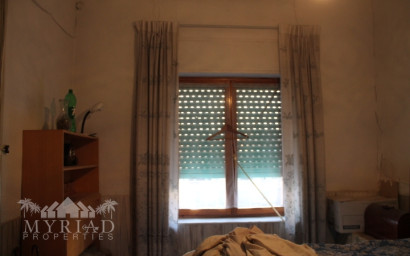 Revente - Maison mitoyenne -
Pinoso - calle lepanto
