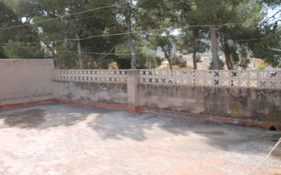 Revente - Maison mitoyenne -
Pinoso - calle lepanto