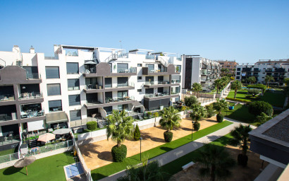 Herverkoop - Apartment - Top Floor Apartment -
Orihuela Costa - Villamartín