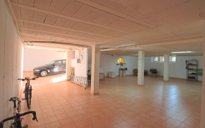 Resale - Villa -
Benidorm - Urbanizaciones