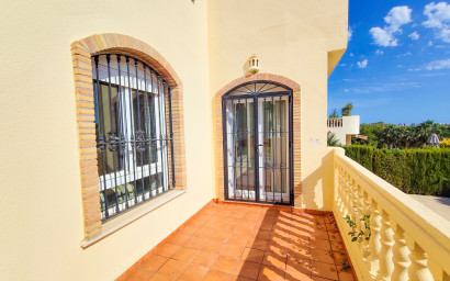 Revente - Villa -
Villamartín