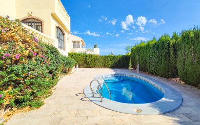 Revente - Villa -
Villamartín