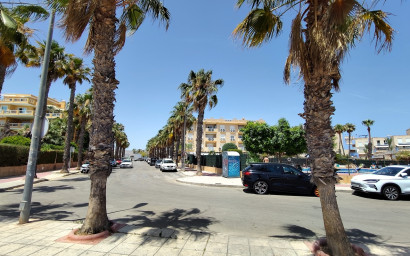 Revente - Appartement -
Cabo Roig