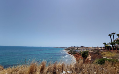 Revente - Appartement -
Cabo Roig
